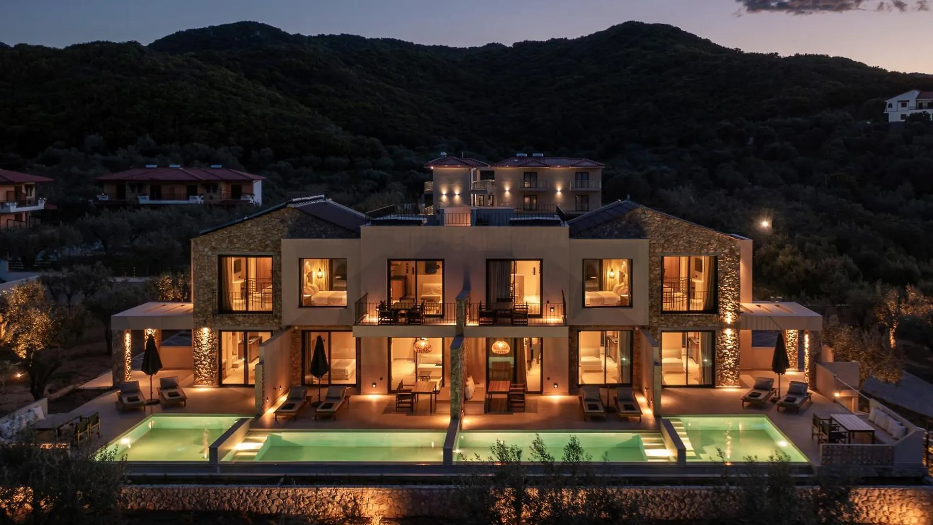 Olivera Suites Sarti location